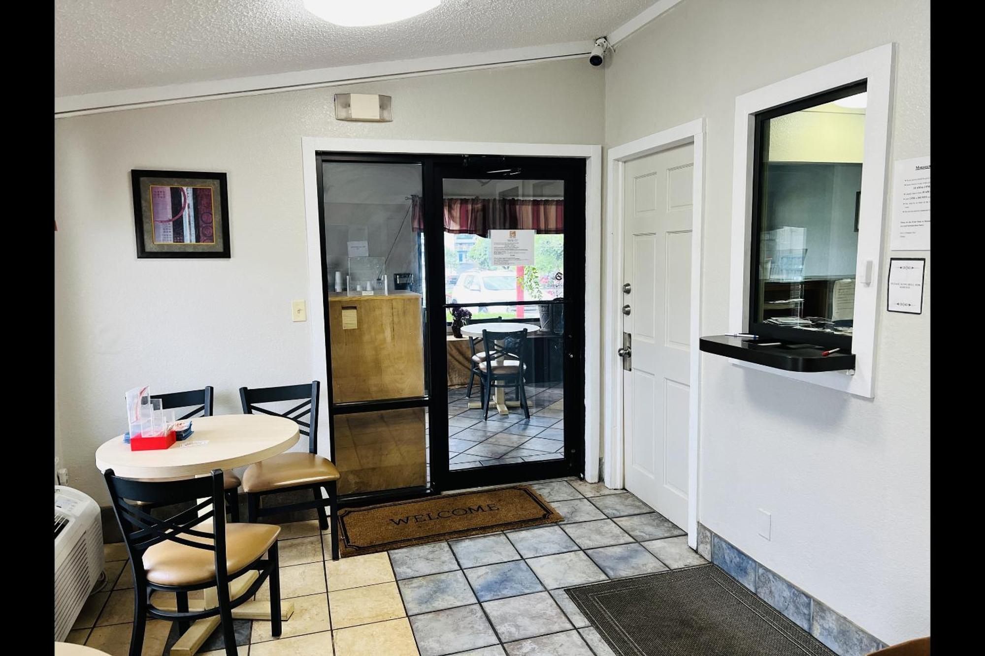 Cozy Garden Inn By Oyo Hwy 40 Richmond Exteriör bild