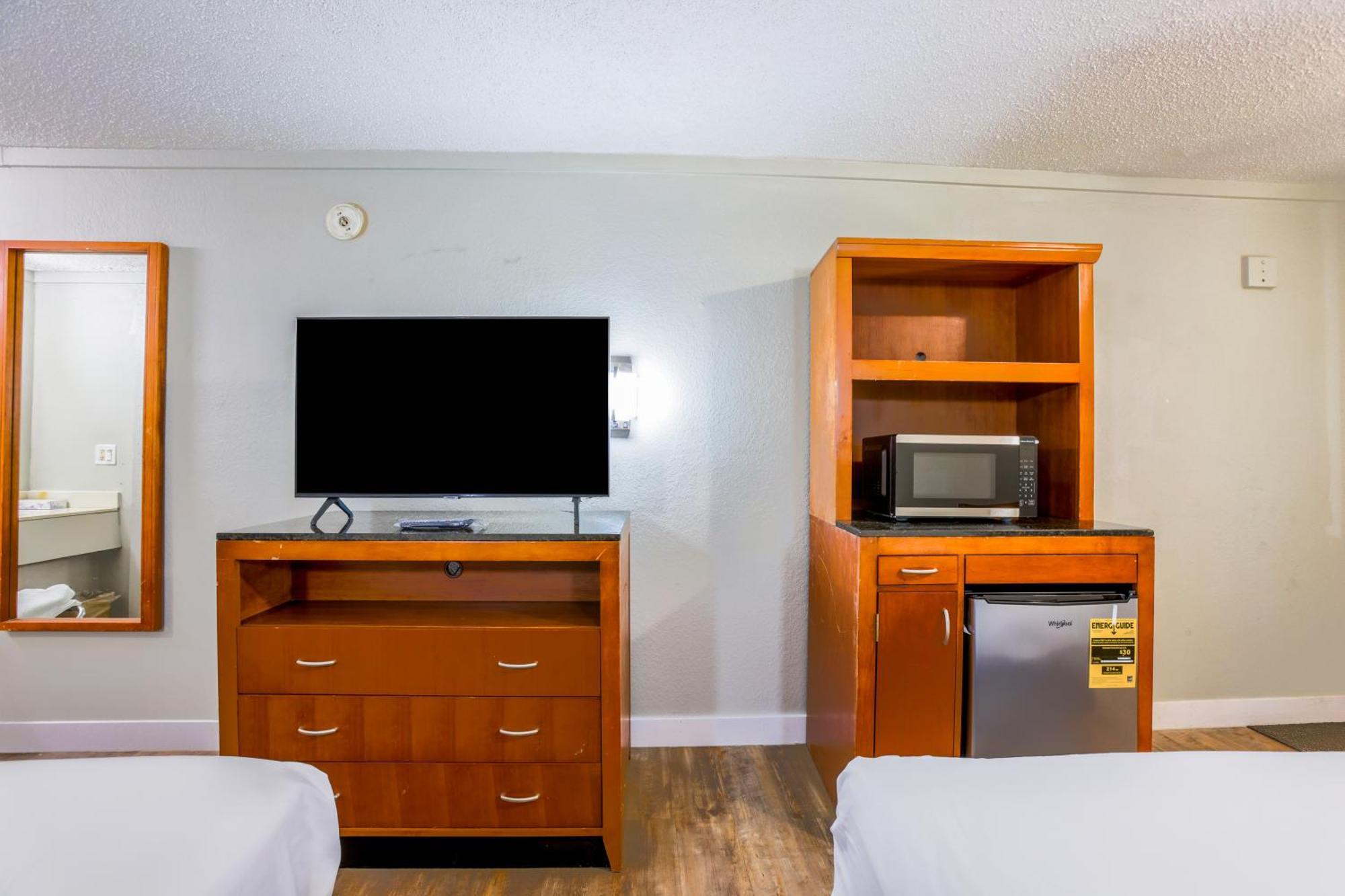 Cozy Garden Inn By Oyo Hwy 40 Richmond Exteriör bild