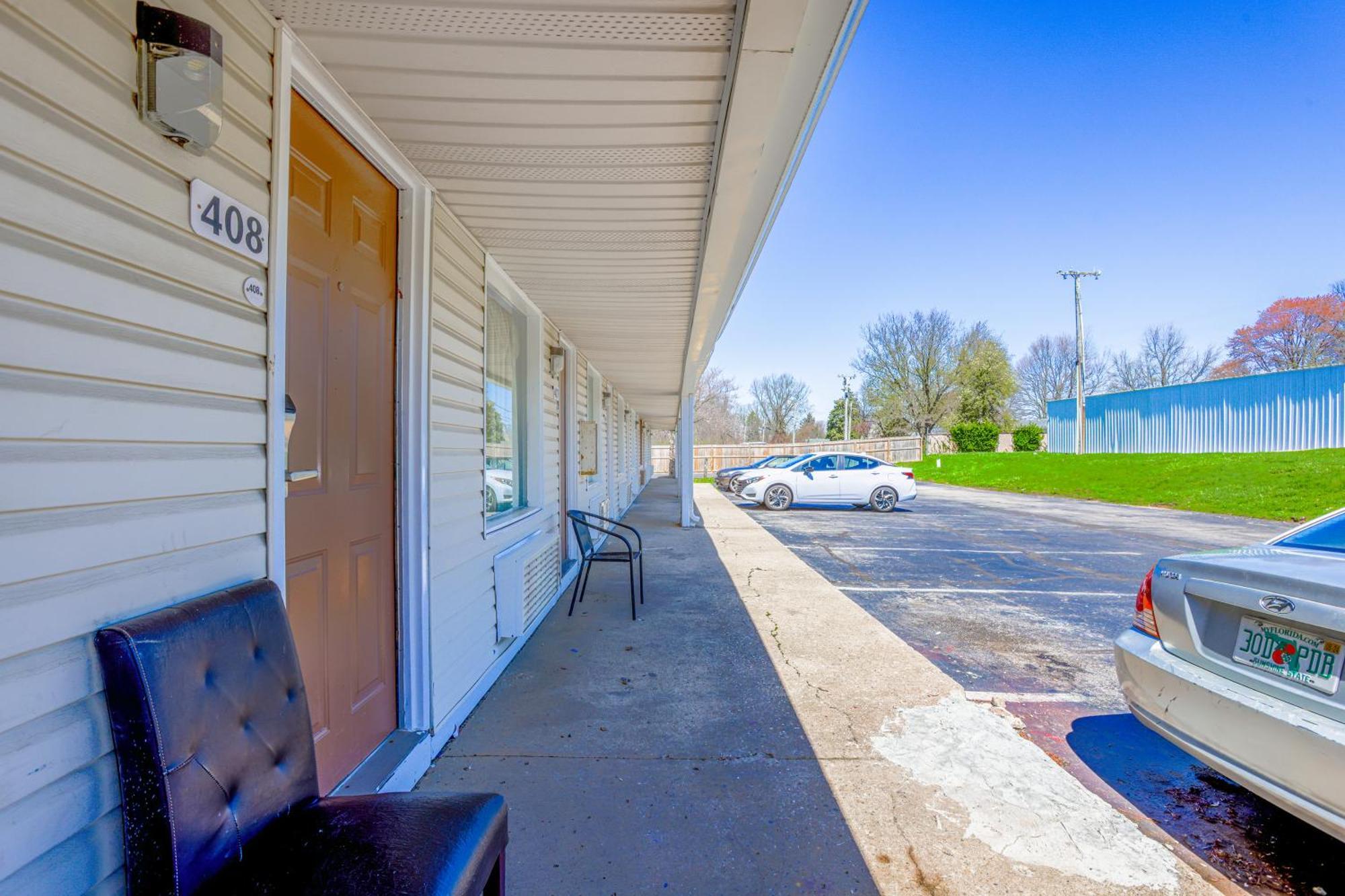 Cozy Garden Inn By Oyo Hwy 40 Richmond Exteriör bild